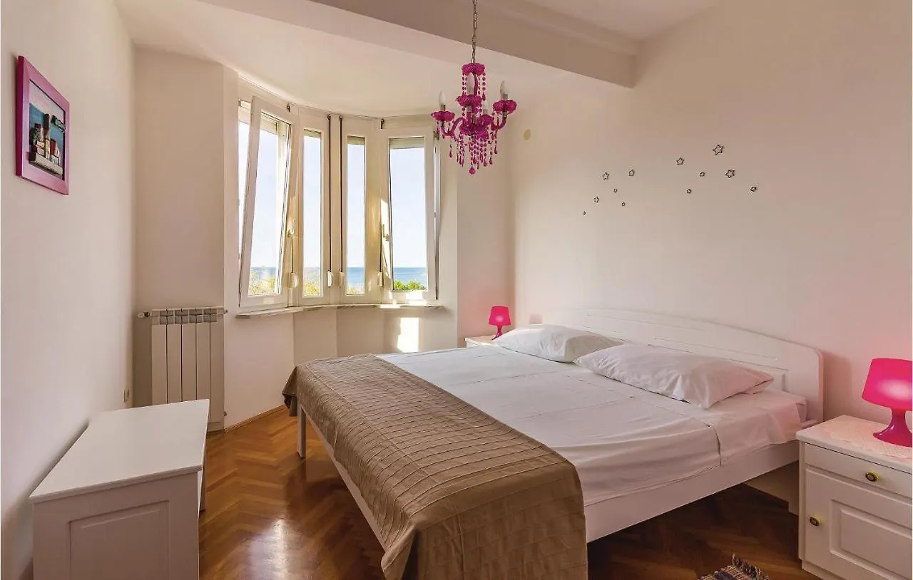 1 Bedroom Stunning Apartment In Pula Kroatien